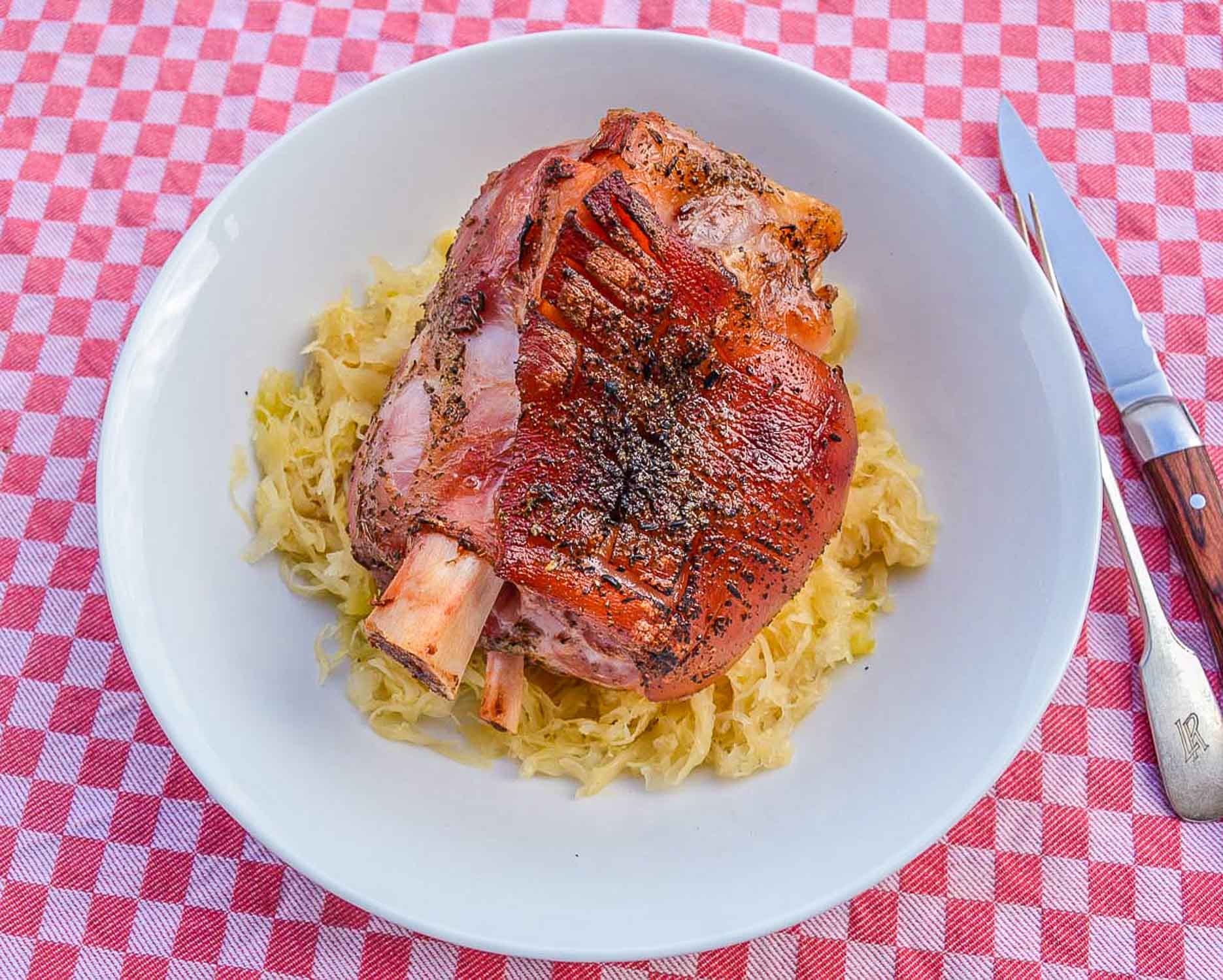 Crispy pork knuckle recipe with sauerkraut Pinch of Nutmeg